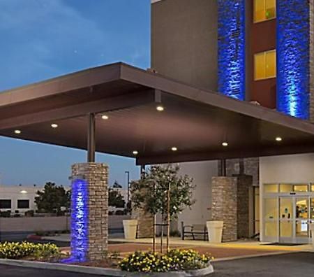Holiday Inn Express Visalia-Sequoia Gateway Area By Ihg Εξωτερικό φωτογραφία