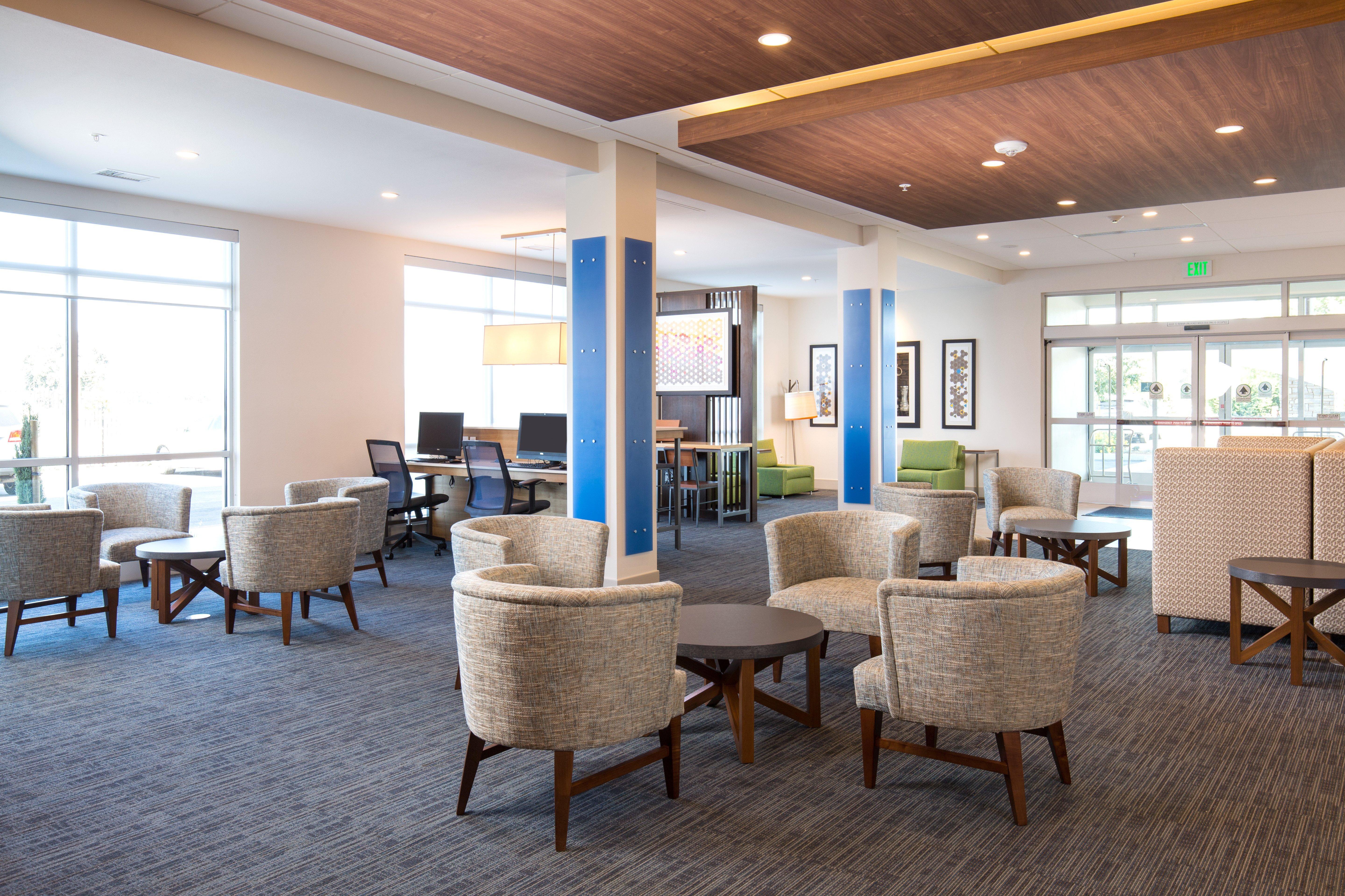 Holiday Inn Express Visalia-Sequoia Gateway Area By Ihg Εξωτερικό φωτογραφία